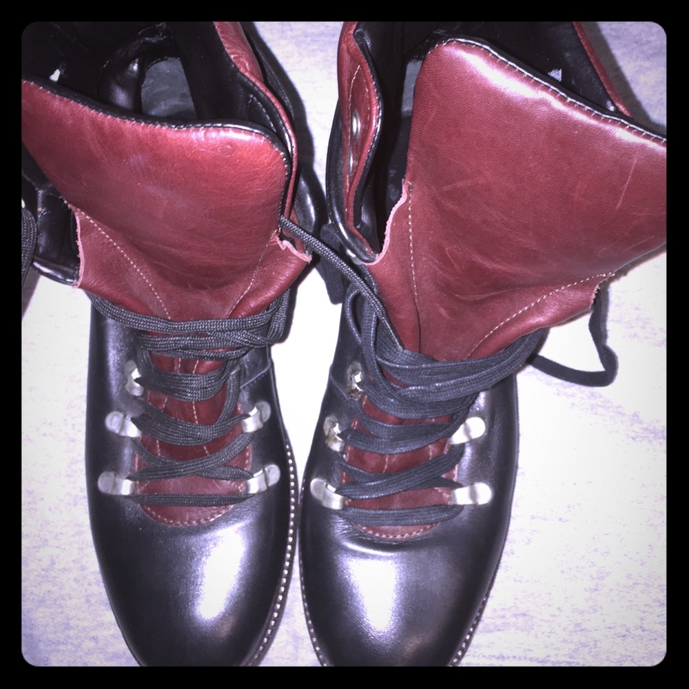 EUC WORN ONCE ZARA HIKERS